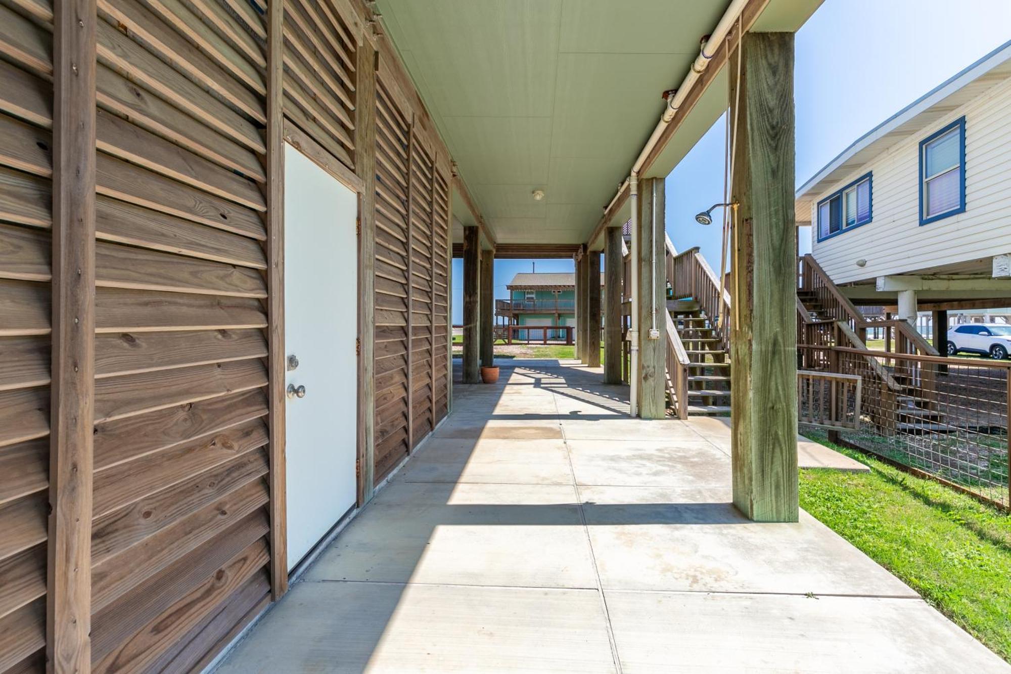 Beach Cottage With 3Br - Ocean View - Balcony Home Surfside Beach Exterior photo